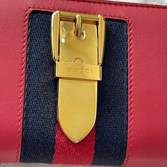 Gucci leather Sylvie zippy around wallet (red) - Picture 5 of 17